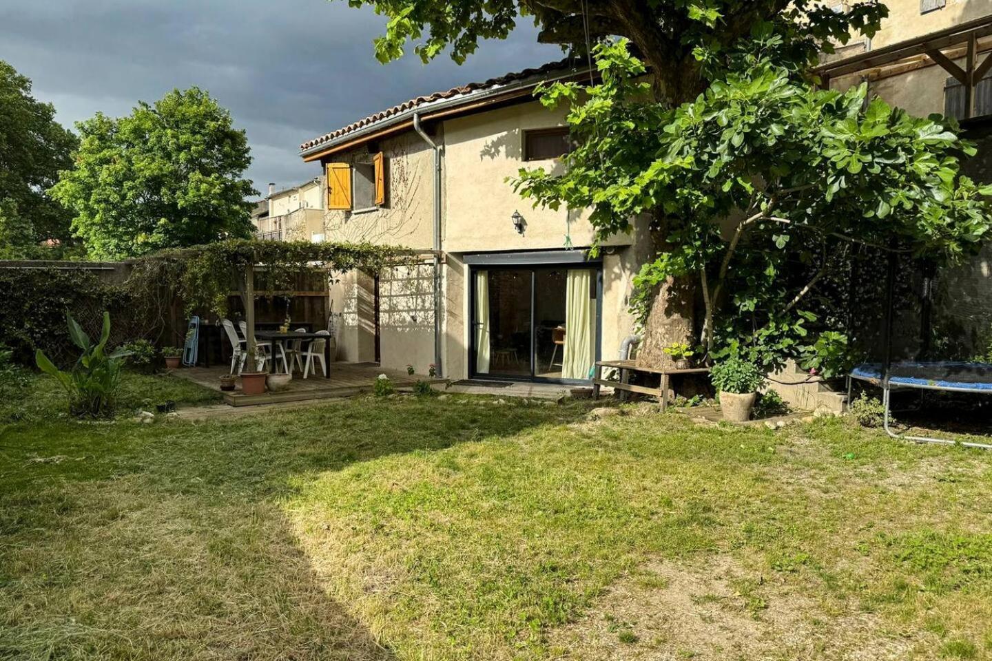 Holiday home Escapade Au Fond Du Jardin Saulce-sur-Rhone